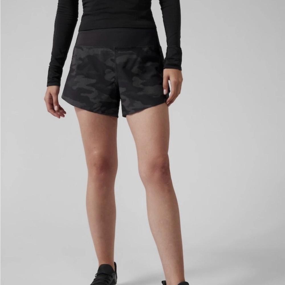 Athleta Run With It 3.5 inch short Dark Camo Athletic Shorts